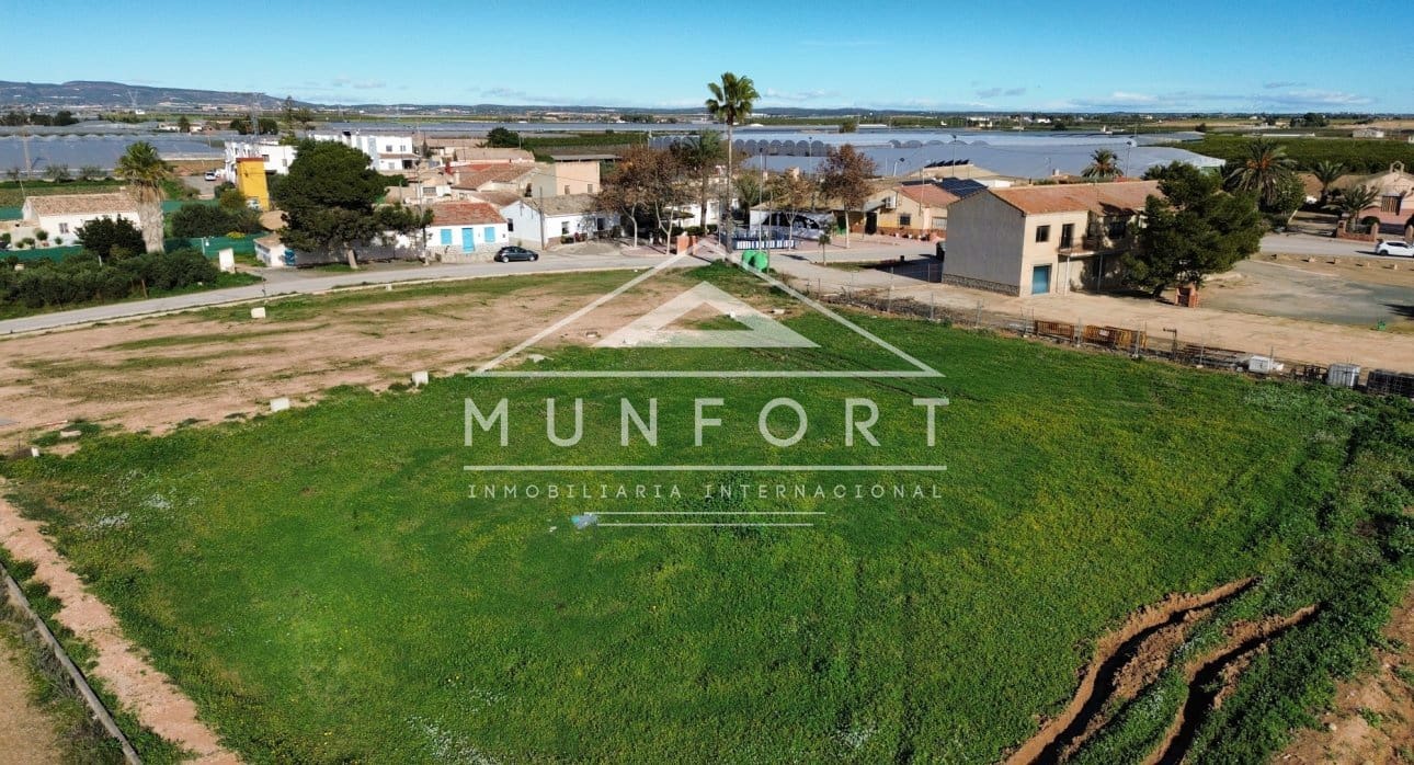 Terrain à Bâtir à vendre à San Cayetano - 199 900 € (Ref: 9518302)