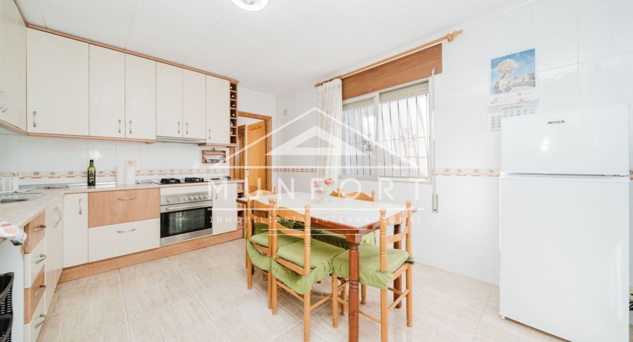 8 slaapkamer Halfvrijstaande villa te koop in Pilar de la Horadada - € 339.900 (Ref: 9518305)