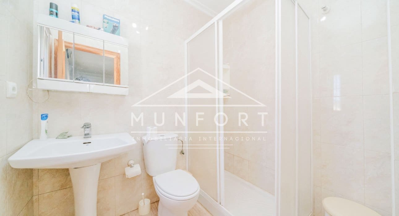 8 slaapkamer Halfvrijstaande villa te koop in Pilar de la Horadada - € 339.900 (Ref: 9518305)