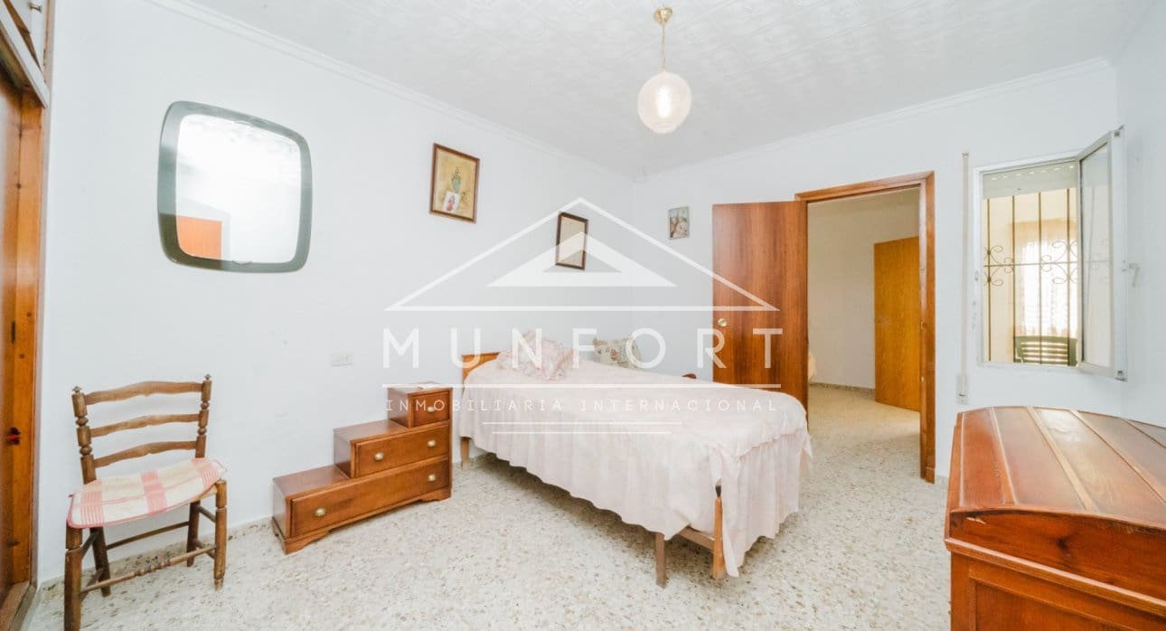 8 slaapkamer Halfvrijstaande villa te koop in Pilar de la Horadada - € 339.900 (Ref: 9518305)