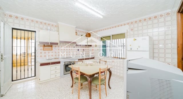8 slaapkamer Halfvrijstaande villa te koop in Pilar de la Horadada ciudad, Pilar de la Horadada - € 339.900 (Ref: 9518305)
