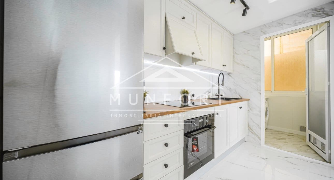 1 slaapkamer Appartement te koop in Orihuela Costa met zwembad - € 170.000 (Ref: 9521831)