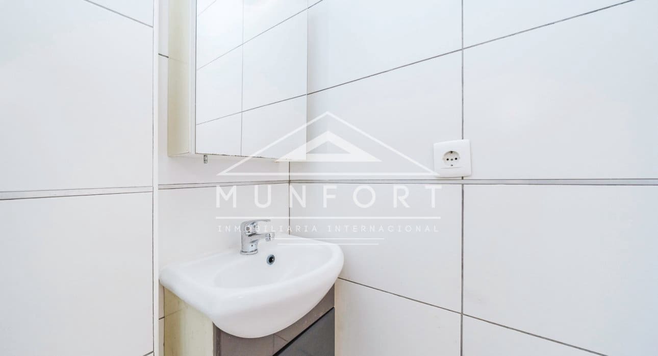 Casa de 3 habitaciones en La Zenia en venta con piscina - 210.000 € (Ref: 9523373)