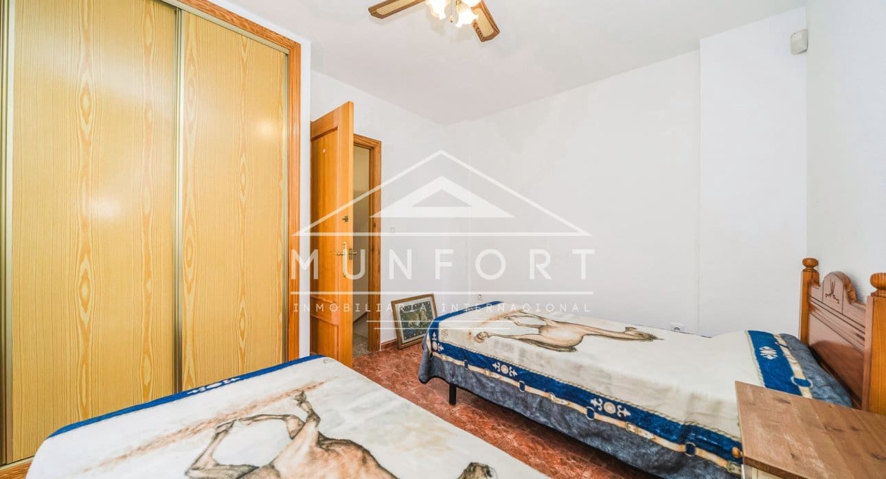 Casa de 3 habitaciones en La Zenia en venta con piscina - 210.000 € (Ref: 9523373)