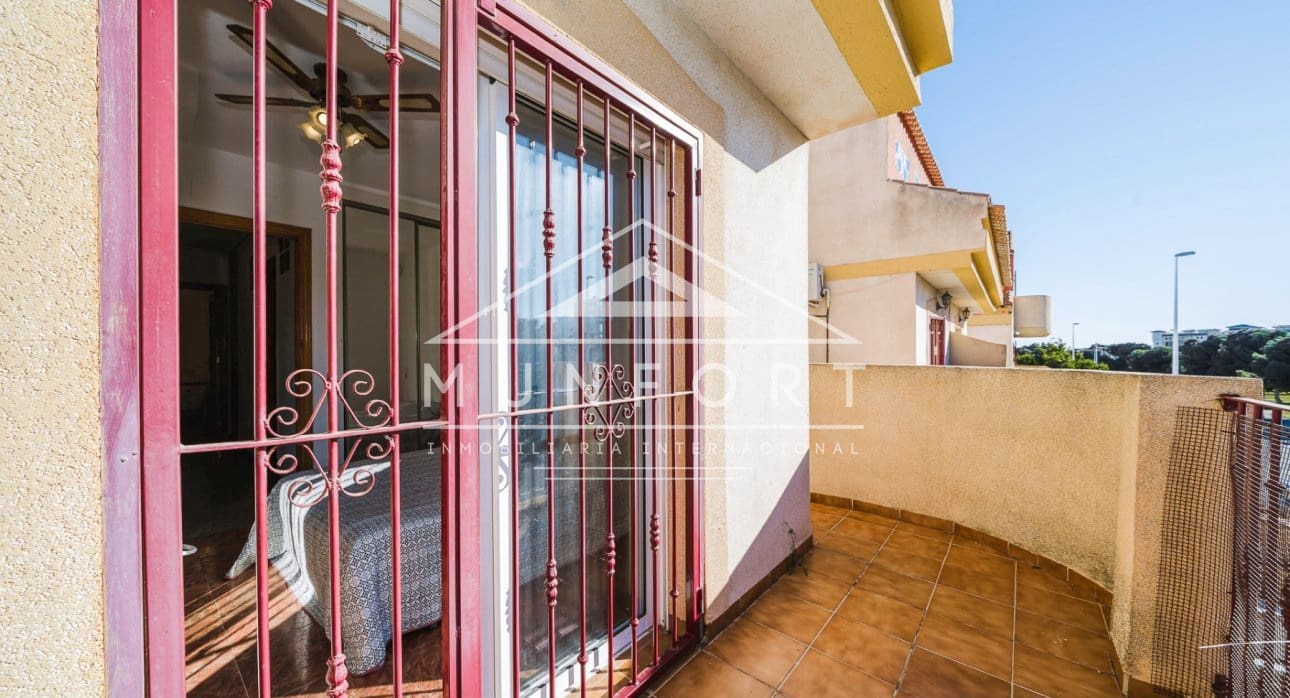 Casa de 3 habitaciones en La Zenia en venta con piscina - 210.000 € (Ref: 9523373)