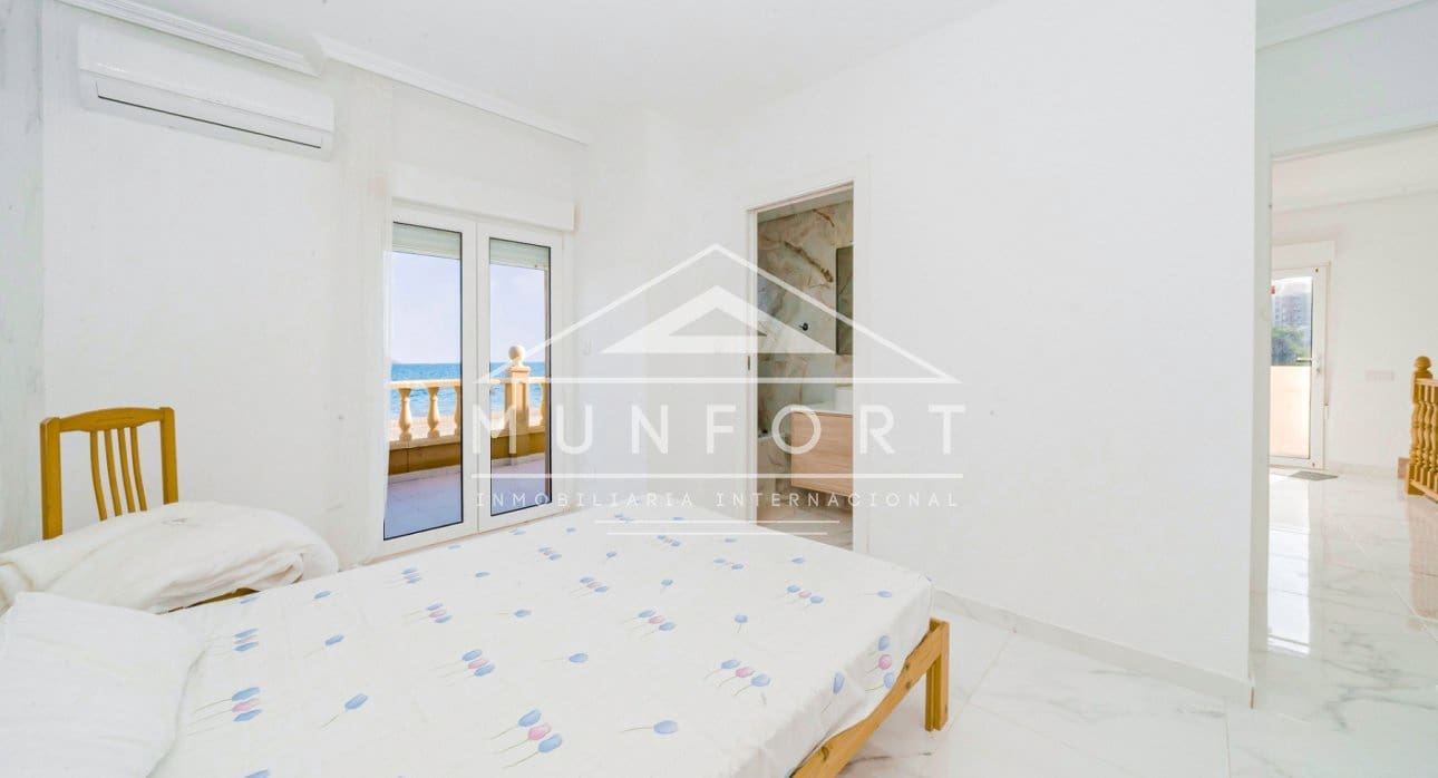 3 bedroom Villa for sale in La Manga del Mar Menor with pool - € 729,000 (Ref: 9523614)