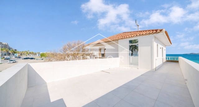 3 bedroom Villa for sale in La Manga del Mar Menor with pool - € 729,000 (Ref: 9523614)