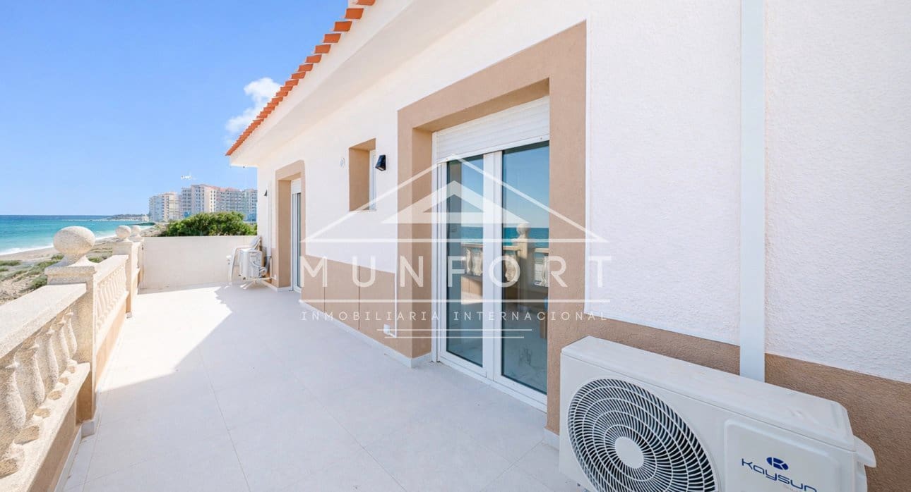 3 bedroom Villa for sale in La Manga del Mar Menor with pool - € 729,000 (Ref: 9523614)