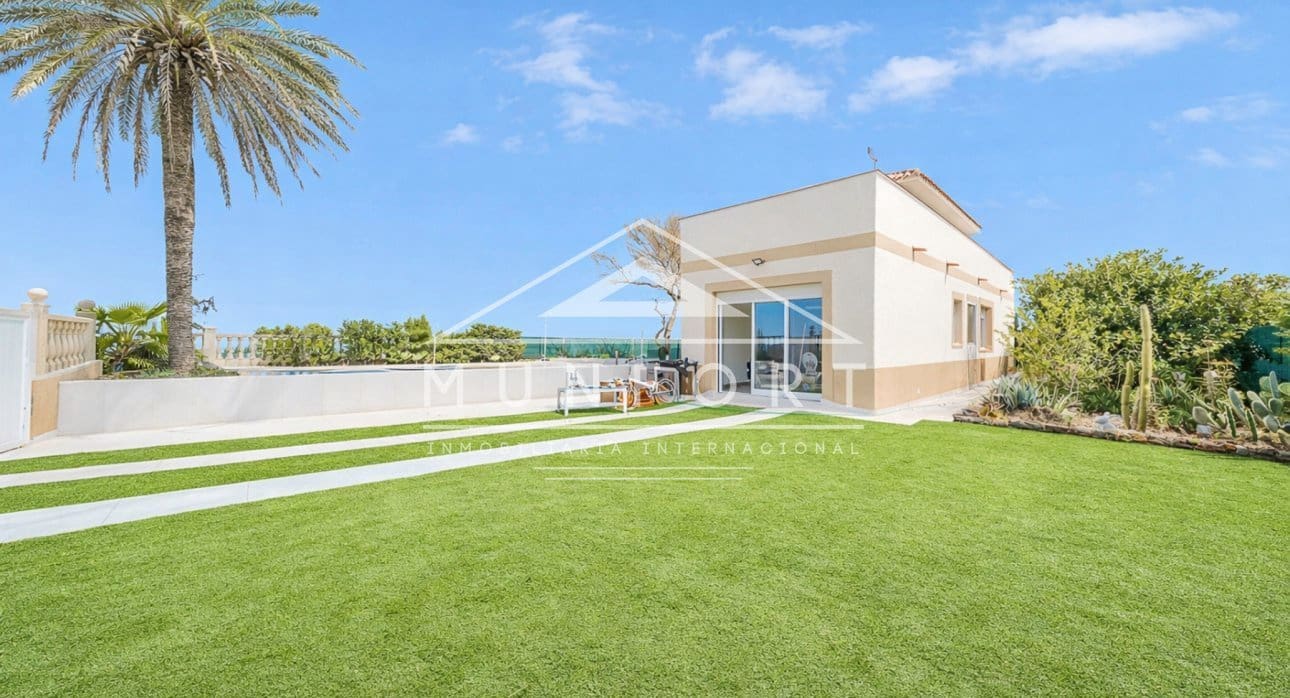 3 bedroom Villa for sale in La Manga del Mar Menor with pool - € 729,000 (Ref: 9523614)