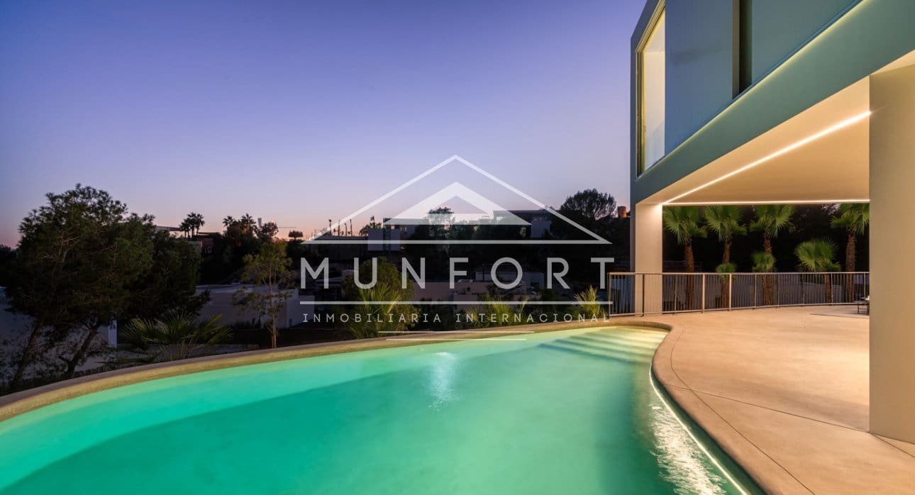 3 sypialnia Willa na sprzedaż w Las Colinas Golf z basenem - 2 365 000 € (Ref: 9524628)