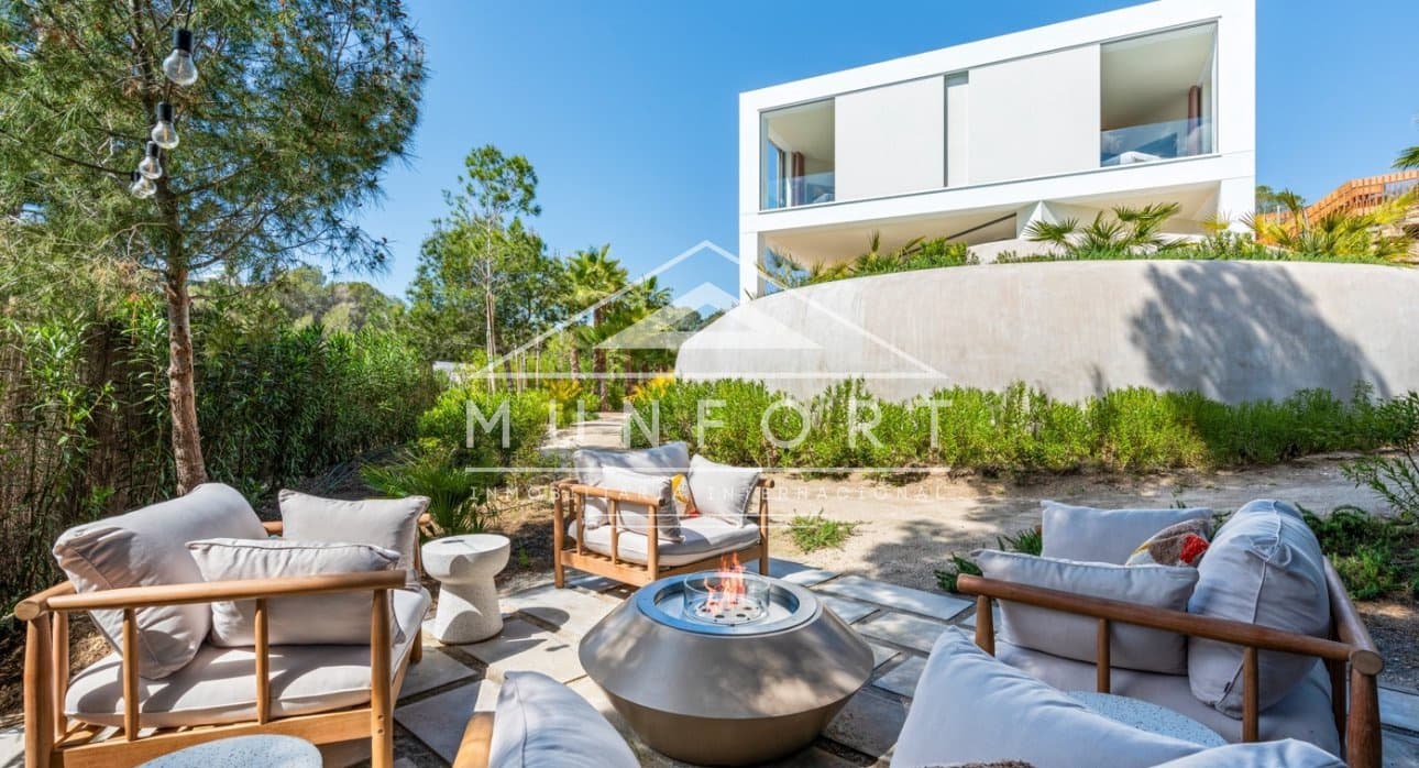 3 sypialnia Willa na sprzedaż w Las Colinas Golf z basenem - 2 365 000 € (Ref: 9524628)