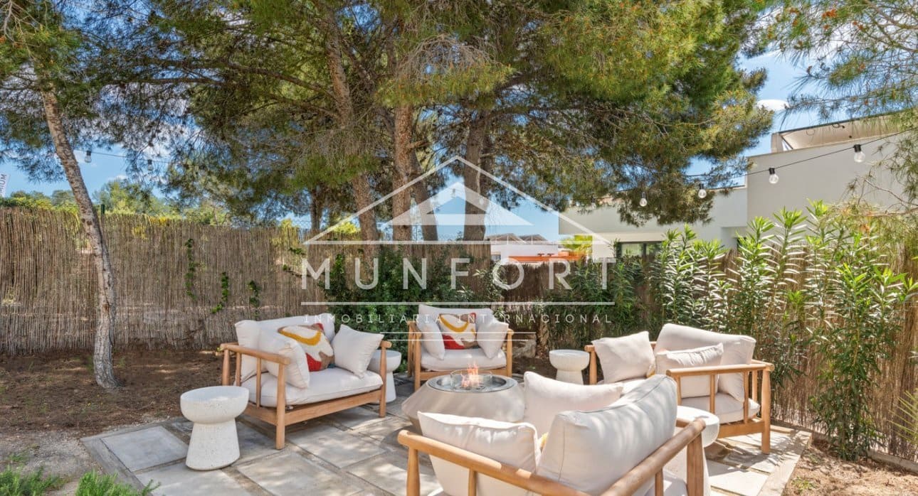 3 sypialnia Willa na sprzedaż w Las Colinas Golf z basenem - 2 365 000 € (Ref: 9524628)