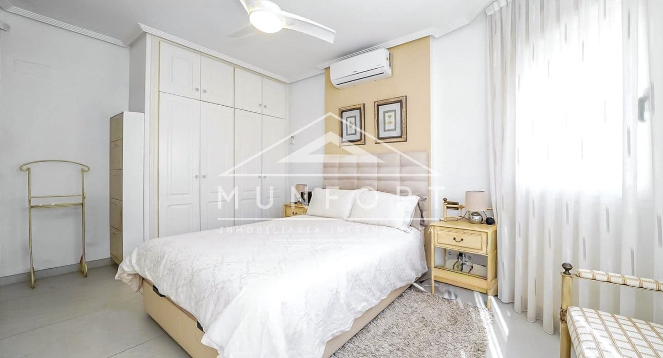 4 chambre Villa/Maison à vendre à Pinar de Campoverde avec piscine - 460 000 € (Ref: 9524632)