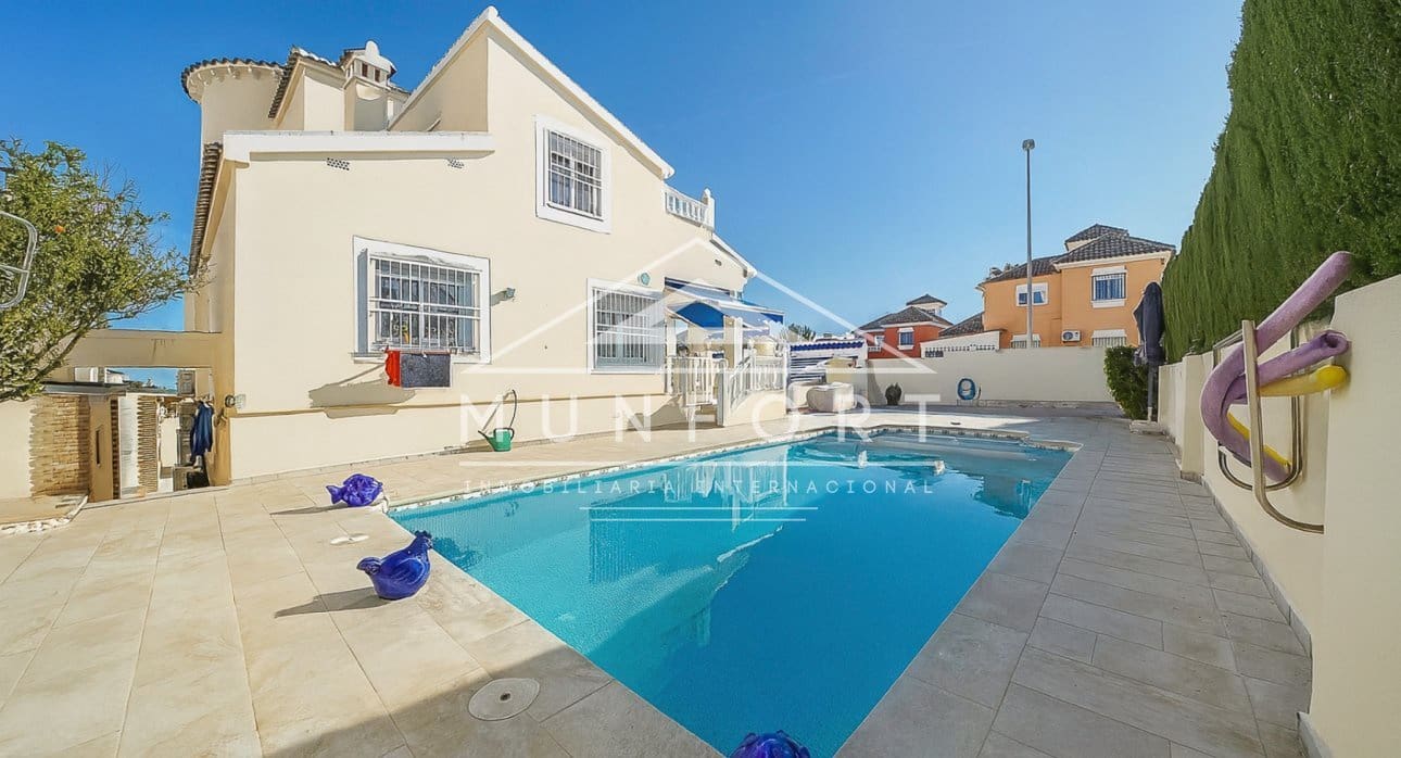 4 chambre Villa/Maison à vendre à Pinar de Campoverde avec piscine - 460 000 € (Ref: 9524632)