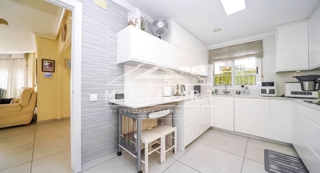 4 slaapkamer Villa te koop in Pinar de Campoverde, Pilar de la Horadada met zwembad - € 460.000 (Ref: 9524632)