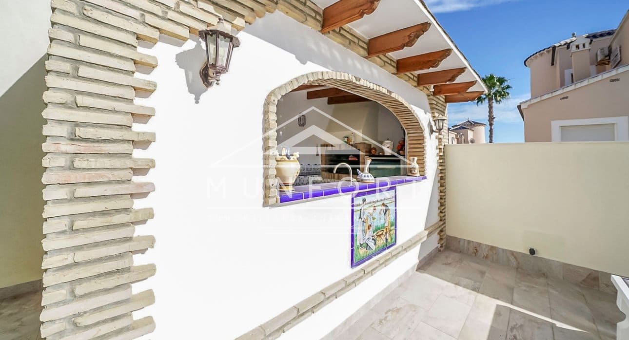 4 chambre Villa/Maison à vendre à Pinar de Campoverde avec piscine - 460 000 € (Ref: 9524632)