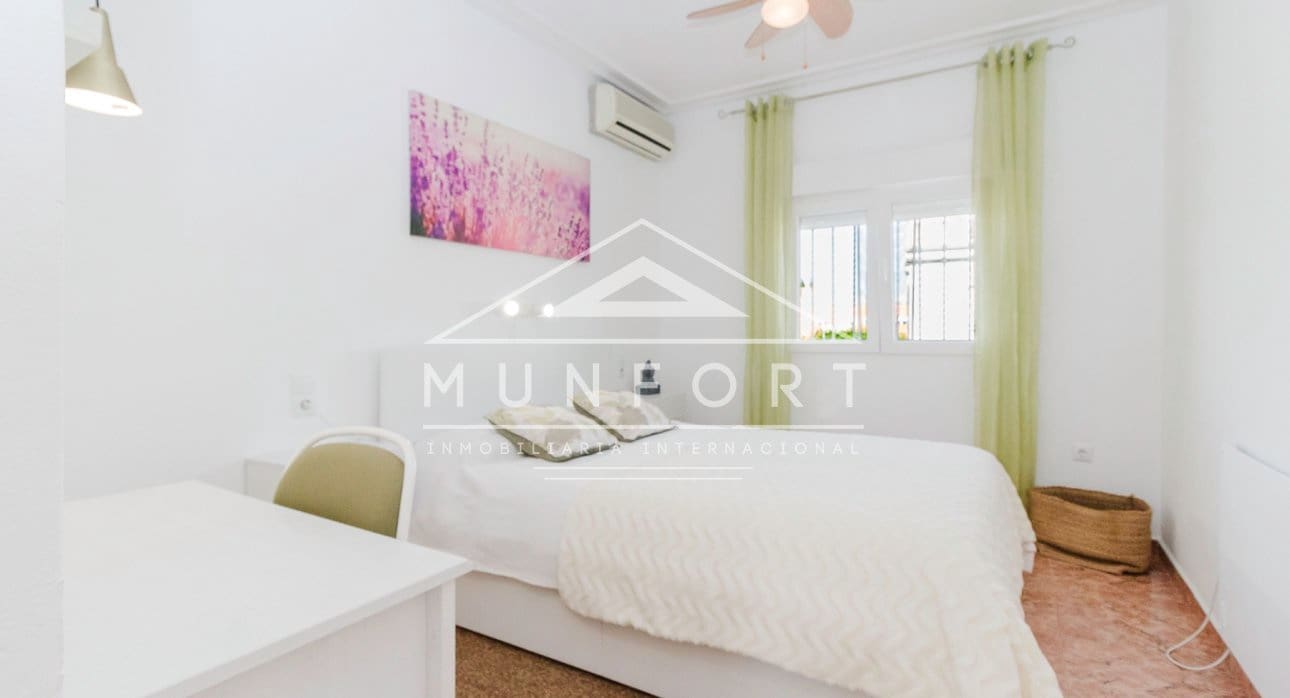 4 makuuhuone Huvila myytävänä paikassa Torrevieja - 399 000 € (Ref: 9532472)