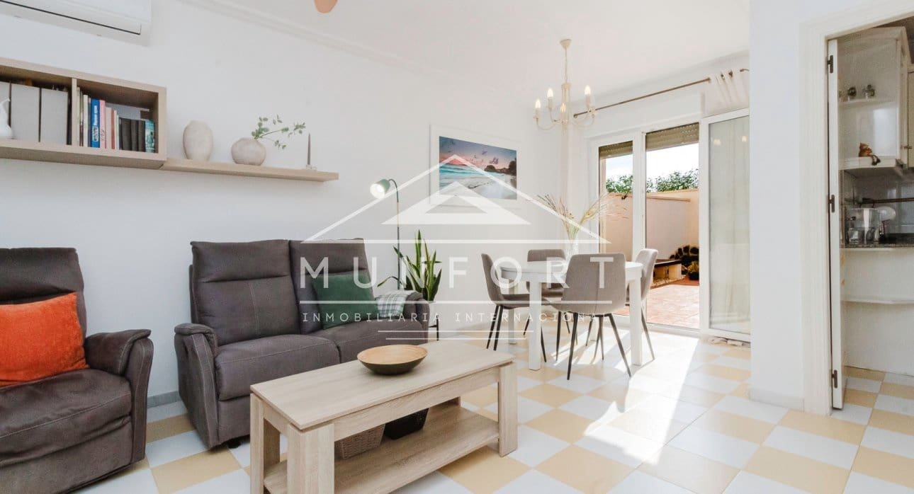 4 makuuhuone Huvila myytävänä paikassa Torrevieja - 399 000 € (Ref: 9532472)