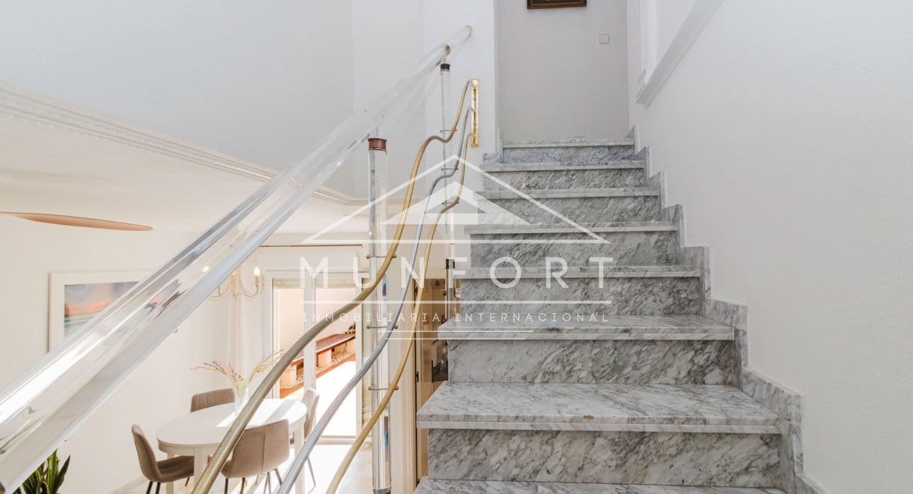 4 makuuhuone Huvila myytävänä paikassa Torrevieja - 399 000 € (Ref: 9532472)