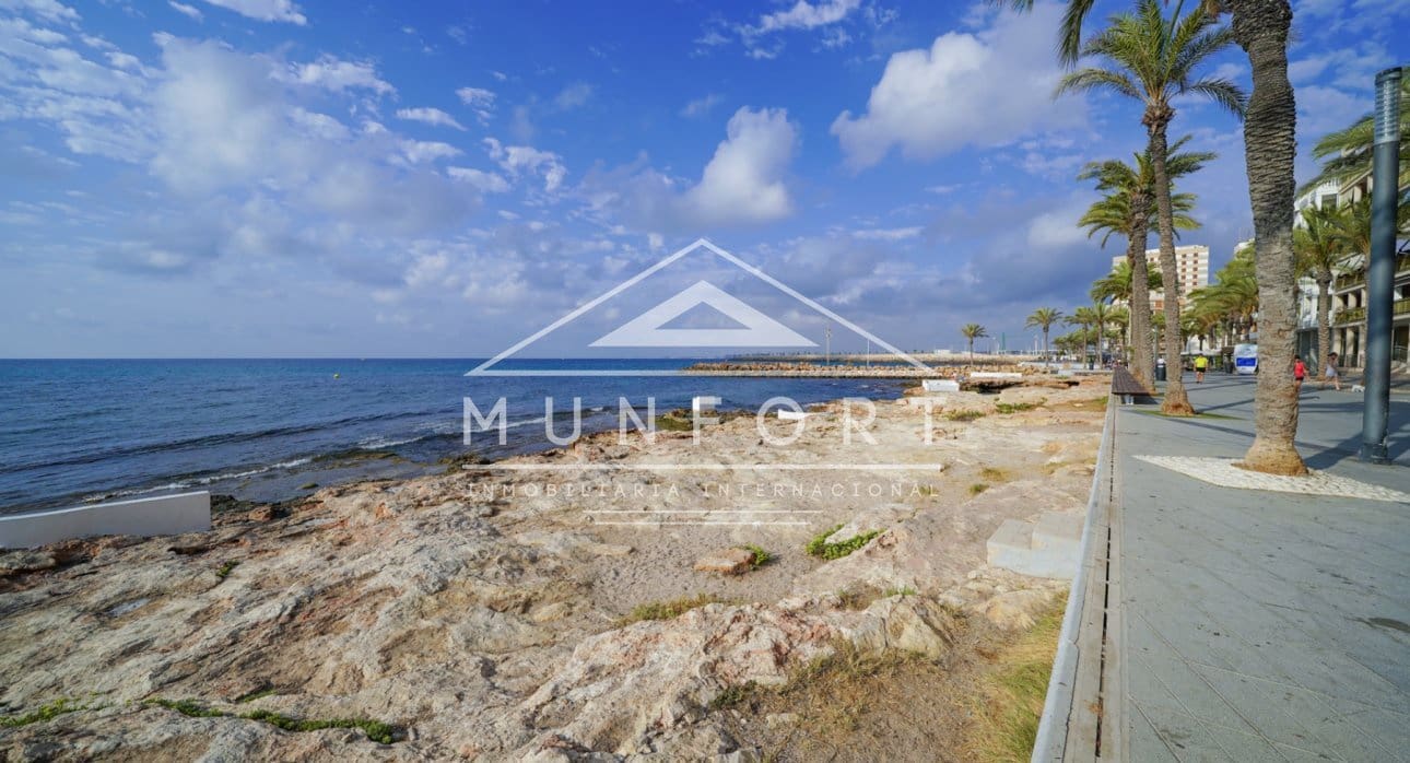 4 makuuhuone Huvila myytävänä paikassa Torrevieja - 399 000 € (Ref: 9532472)