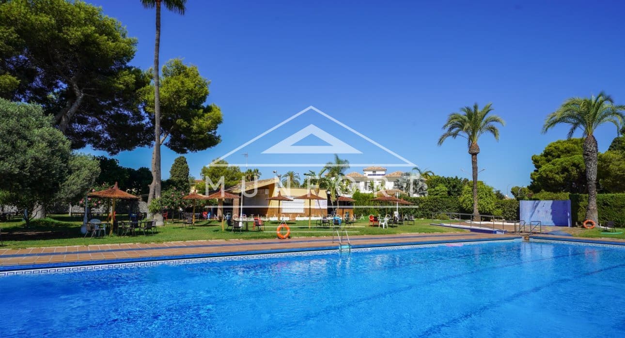 2 soverom Leilighet til salgs i Dehesa de Campoamor med svømmebasseng - € 329 000 (Ref: 9532478)