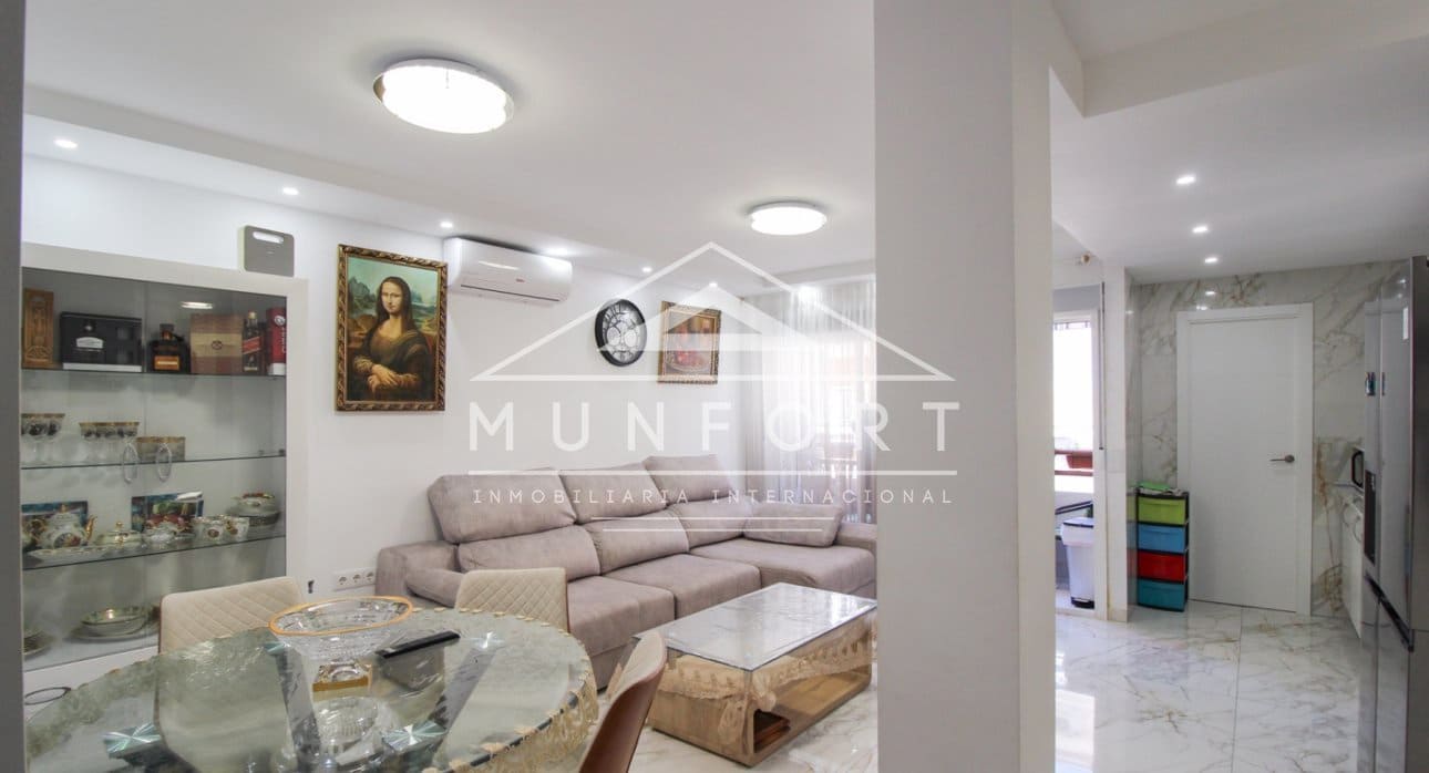 2 Zimmer Apartment zu verkaufen in Torrevieja - 175.000 € (Ref: 9532487)