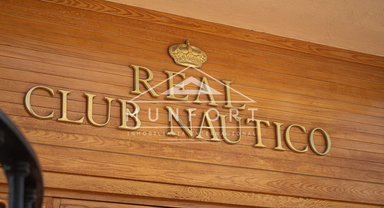 2 Zimmer Apartment zu verkaufen in Torrevieja - 175.000 € (Ref: 9532487)