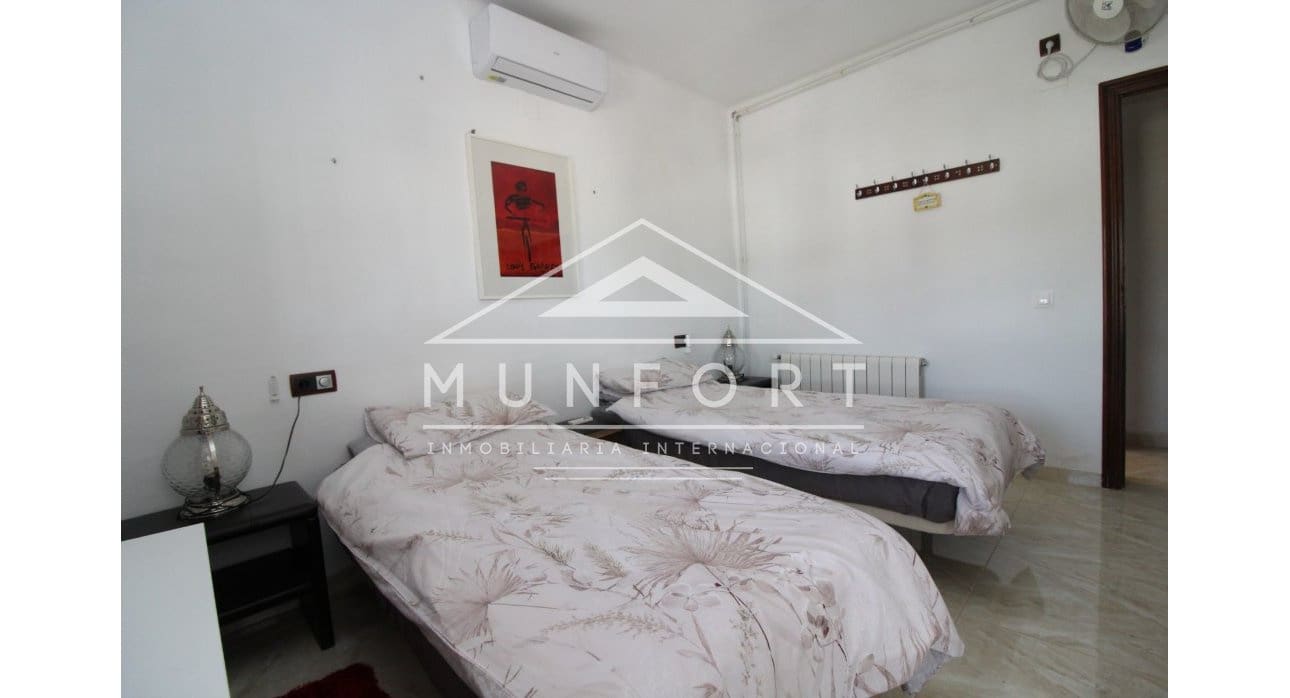 4 slaapkamer Villa te koop in Villamartin met zwembad - € 810.000 (Ref: 9532494)