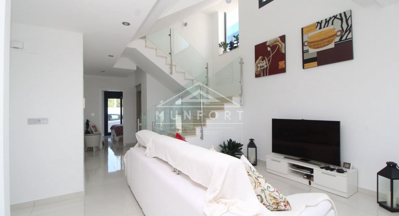 4 slaapkamer Villa te koop in Pilar de la Horadada met zwembad - € 649.900 (Ref: 9532498)