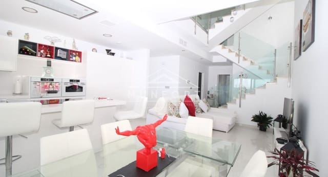 4 camera da letto Villa in vendita in Pinar de Campoverde, Pilar de la Horadada con piscina - 649.900 € (Rif: 9532498)