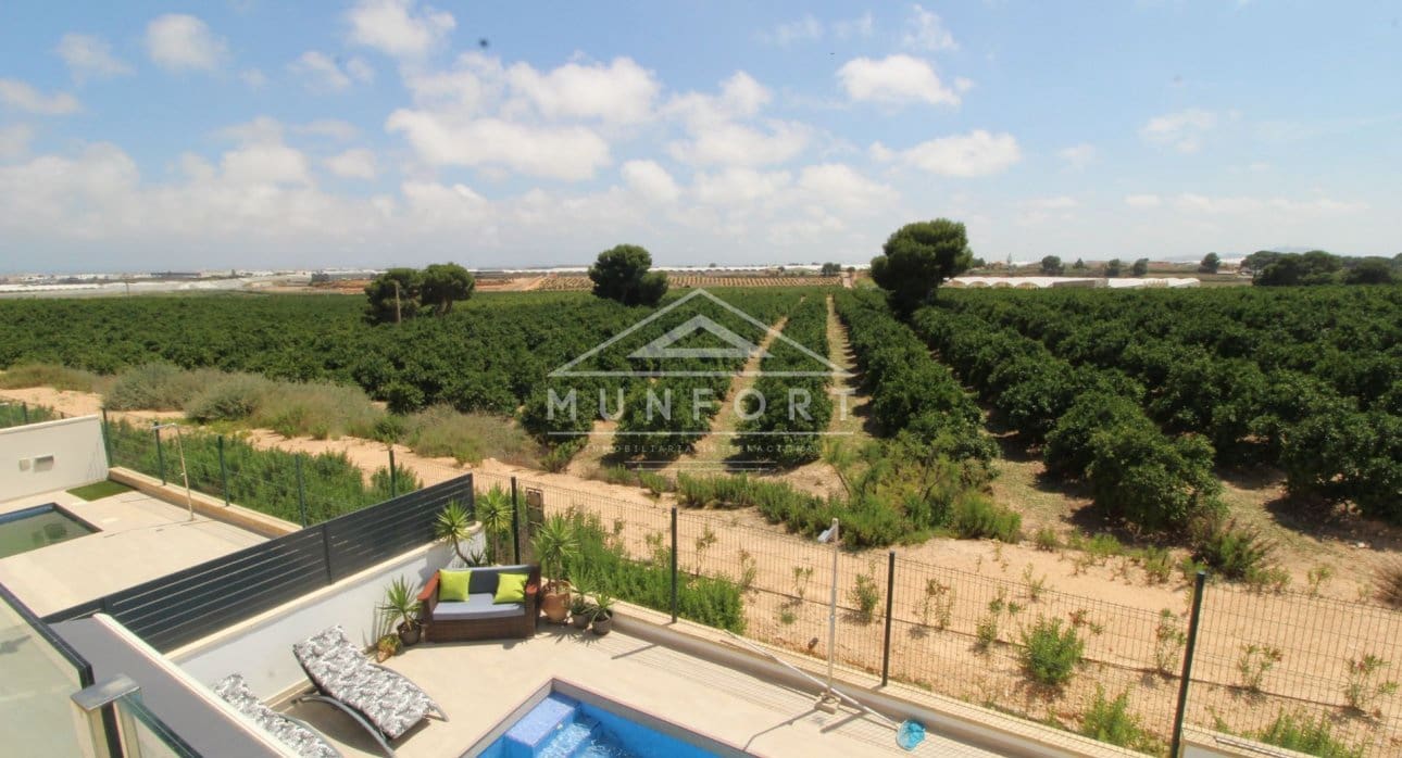 4 slaapkamer Villa te koop in Pilar de la Horadada met zwembad - € 649.900 (Ref: 9532498)