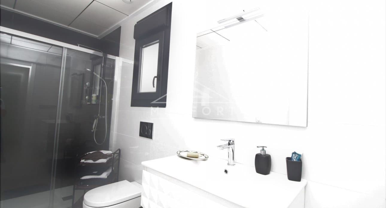 4 slaapkamer Villa te koop in Pilar de la Horadada met zwembad - € 649.900 (Ref: 9532498)