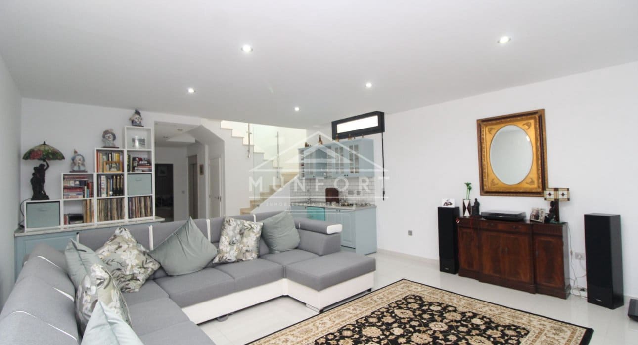 4 slaapkamer Villa te koop in Pilar de la Horadada met zwembad - € 649.900 (Ref: 9532498)