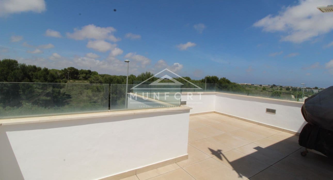 4 slaapkamer Villa te koop in Pilar de la Horadada met zwembad - € 649.900 (Ref: 9532498)
