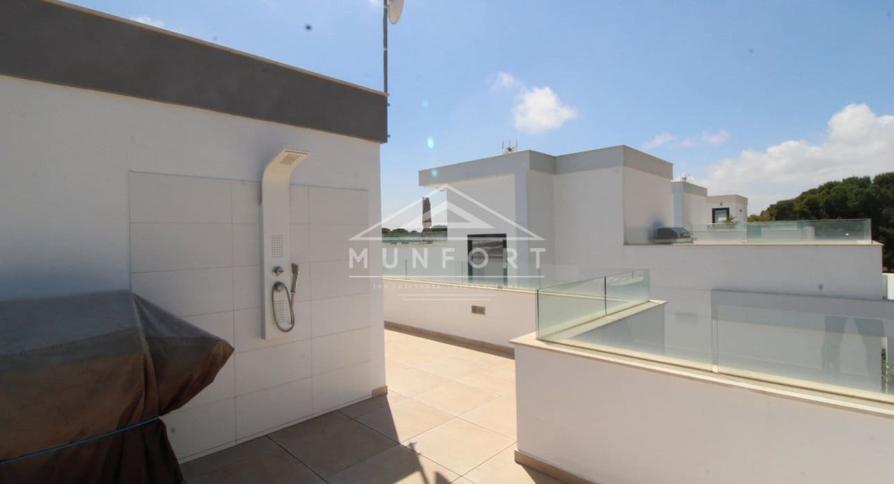 4 slaapkamer Villa te koop in Pilar de la Horadada met zwembad - € 649.900 (Ref: 9532498)