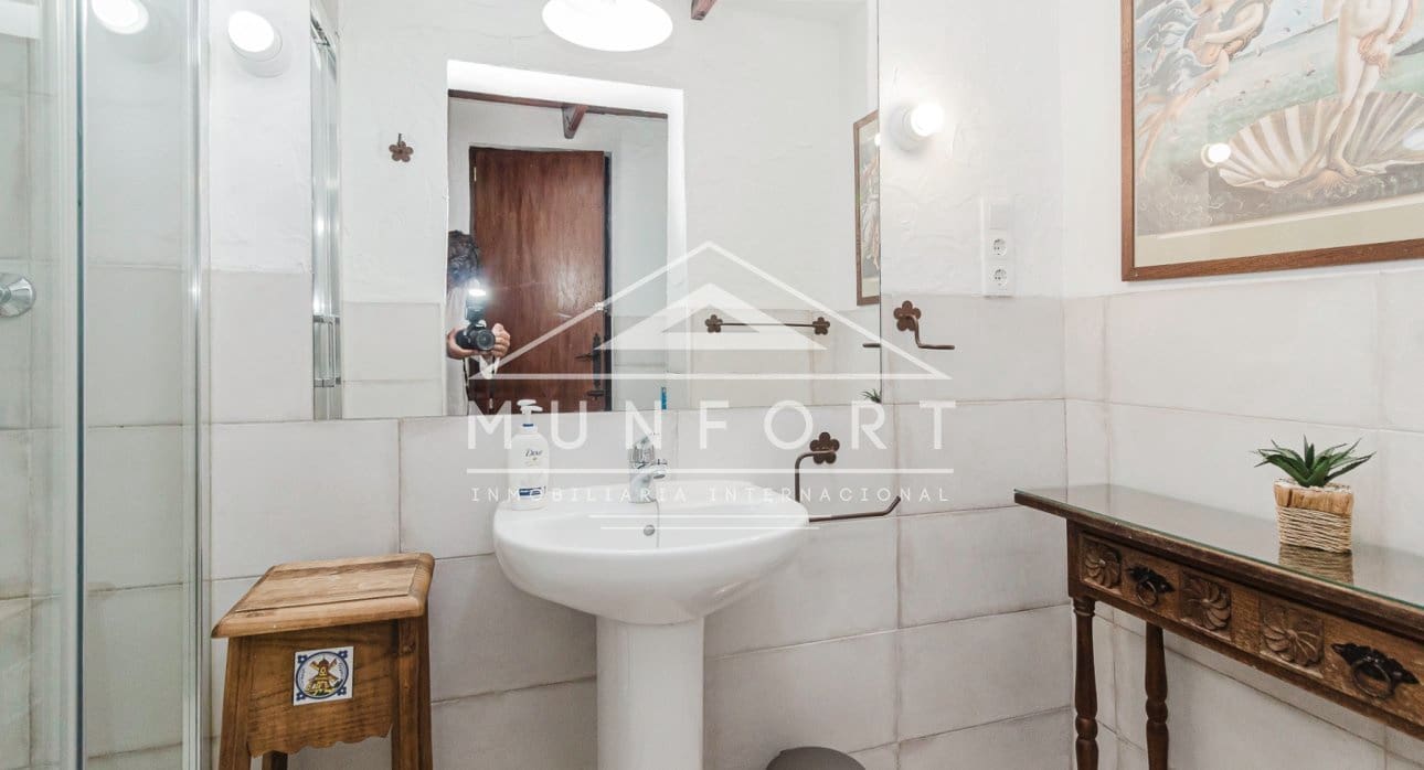 9 quarto Moradia para venda em Campoamor com piscina - 690 000 € (Ref: 9532499)