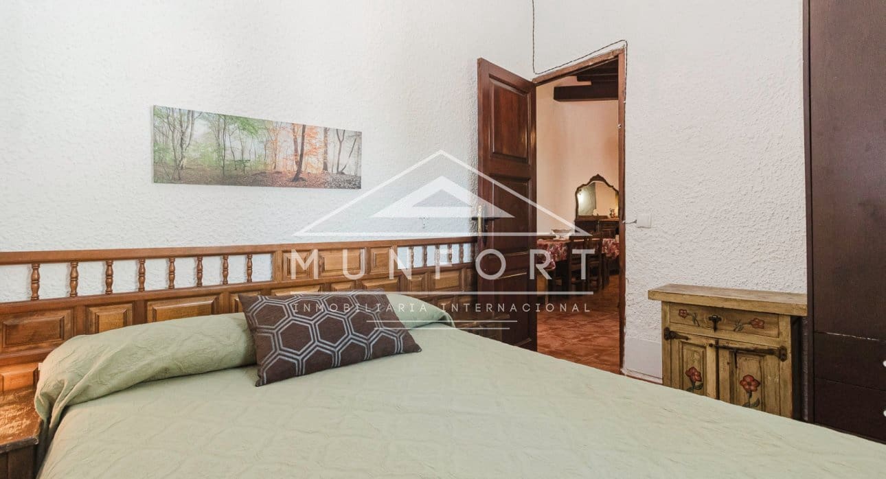 9 quarto Moradia para venda em Campoamor com piscina - 690 000 € (Ref: 9532499)