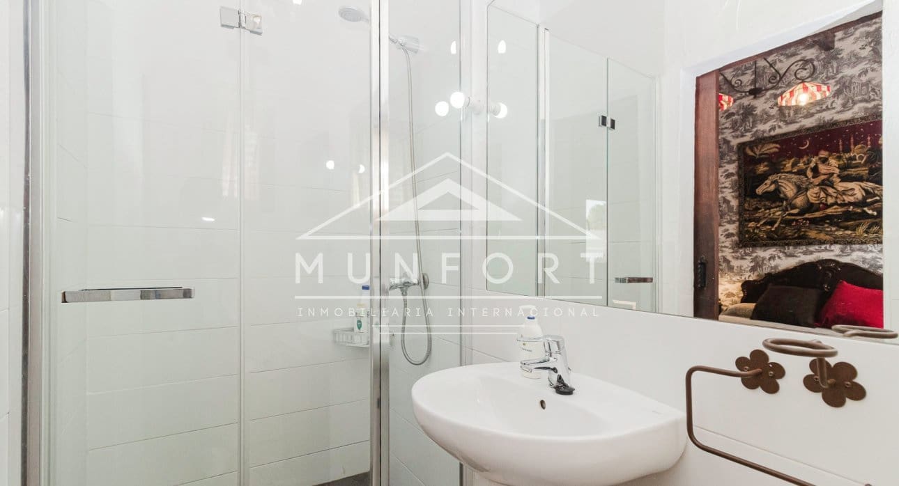 9 quarto Moradia para venda em Campoamor com piscina - 690 000 € (Ref: 9532499)