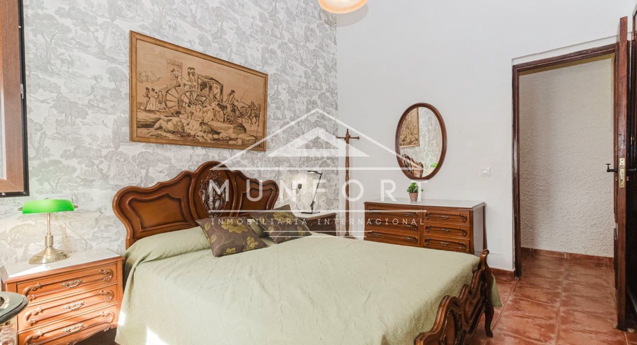 9 quarto Moradia para venda em Campoamor com piscina - 690 000 € (Ref: 9532499)