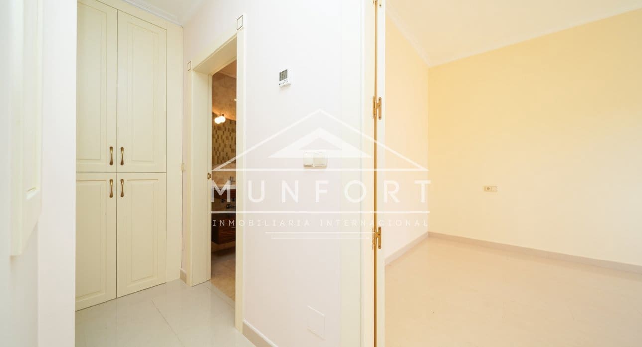 5 Zimmer Villa zu verkaufen in Cabo Roig mit Pool - 910.000 € (Ref: 9532501)