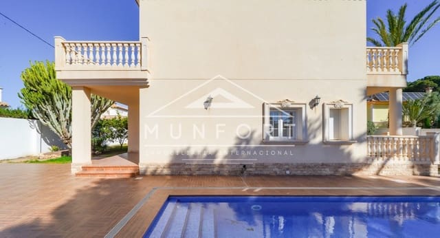 5 Zimmer Villa zu verkaufen in Cabo Roig, Orihuela mit Pool - 910.000 € (Ref: 9532501)