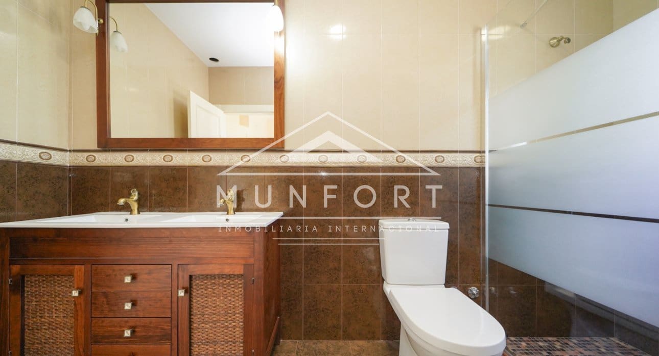 5 Zimmer Villa zu verkaufen in Cabo Roig mit Pool - 910.000 € (Ref: 9532501)