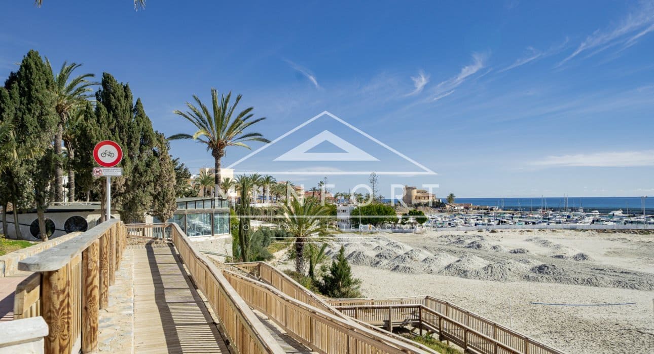 3 soveværelse Penthouse til salg i Pilar de la Horadada - € 174.900 (Ref: 9535268)