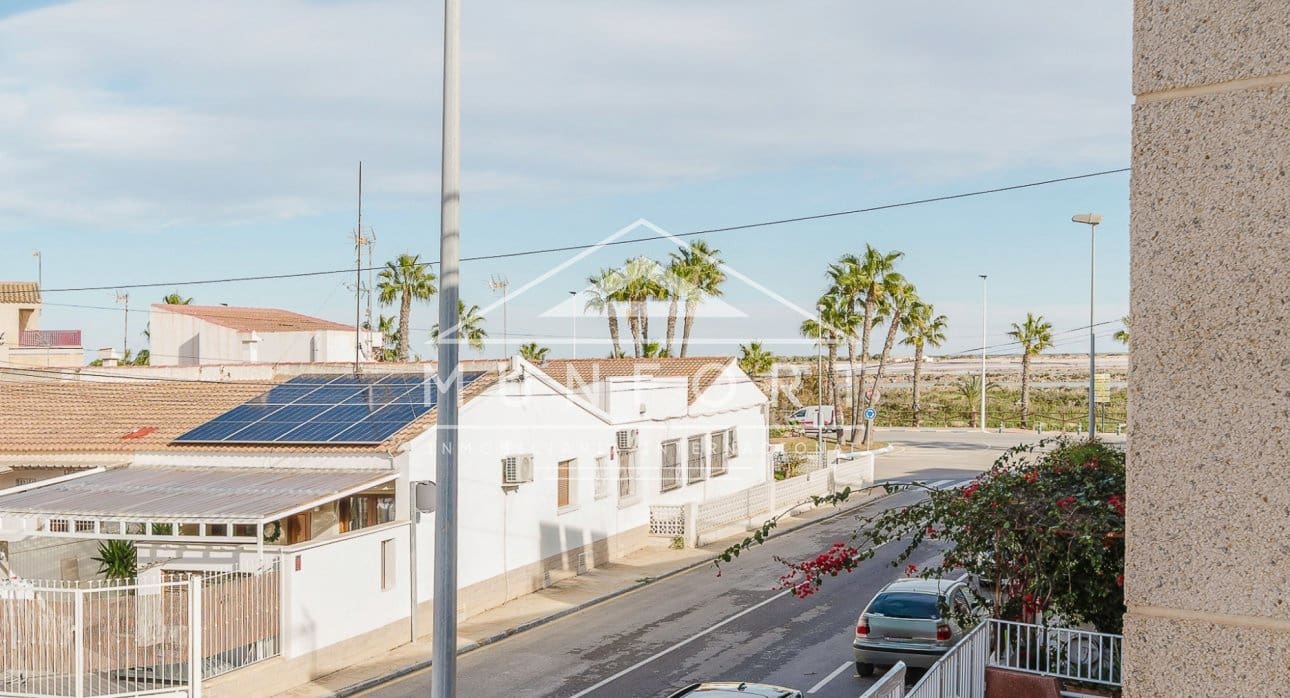 3 soveværelse Semi-Rækkehus til salg i Los Cuarteros - € 179.900 (Ref: 9544540)