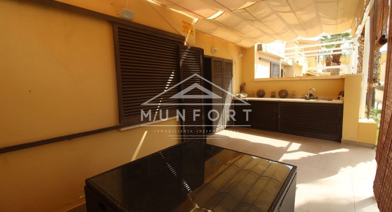 Casa de 2 habitaciones en Orihuela Costa en venta con piscina - 349.000 € (Ref: 9548603)