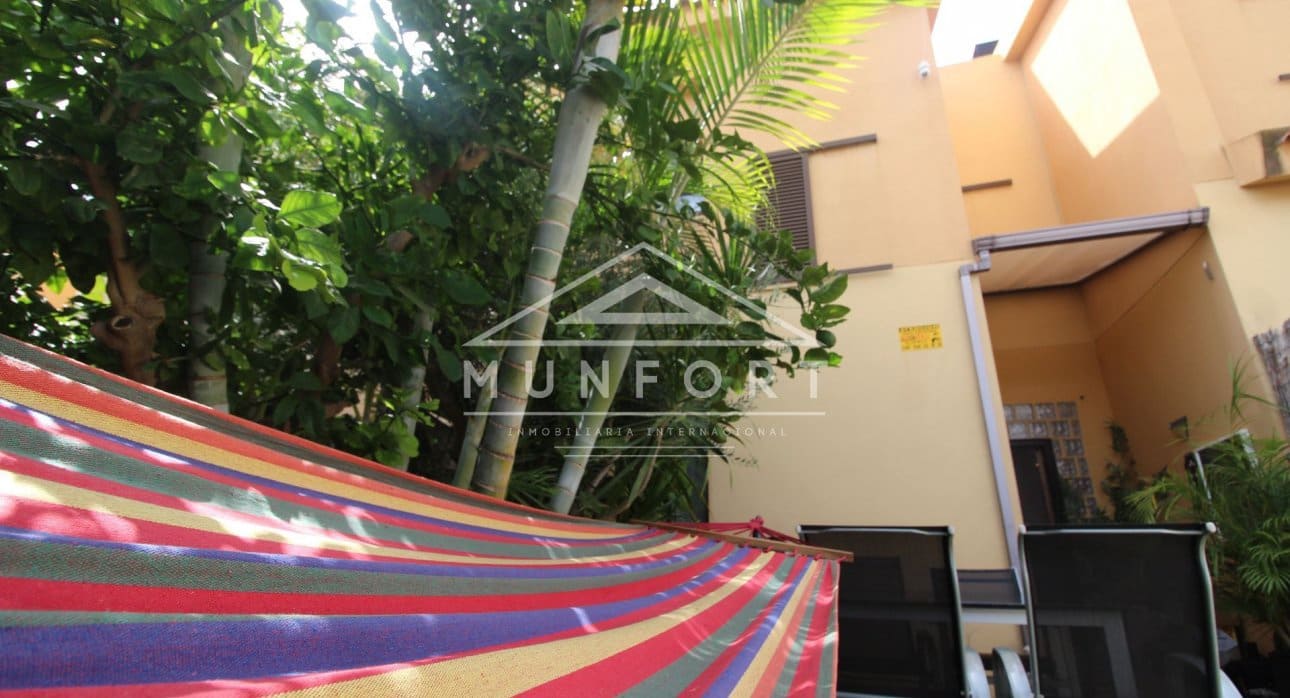 Casa de 2 habitaciones en Orihuela Costa en venta con piscina - 349.000 € (Ref: 9548603)