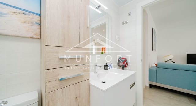 Ático de 2 habitaciones en Pilar de la Horadada ciudad, Pilar de la Horadada en venta con piscina - 295.000 € (Ref: 9552335)