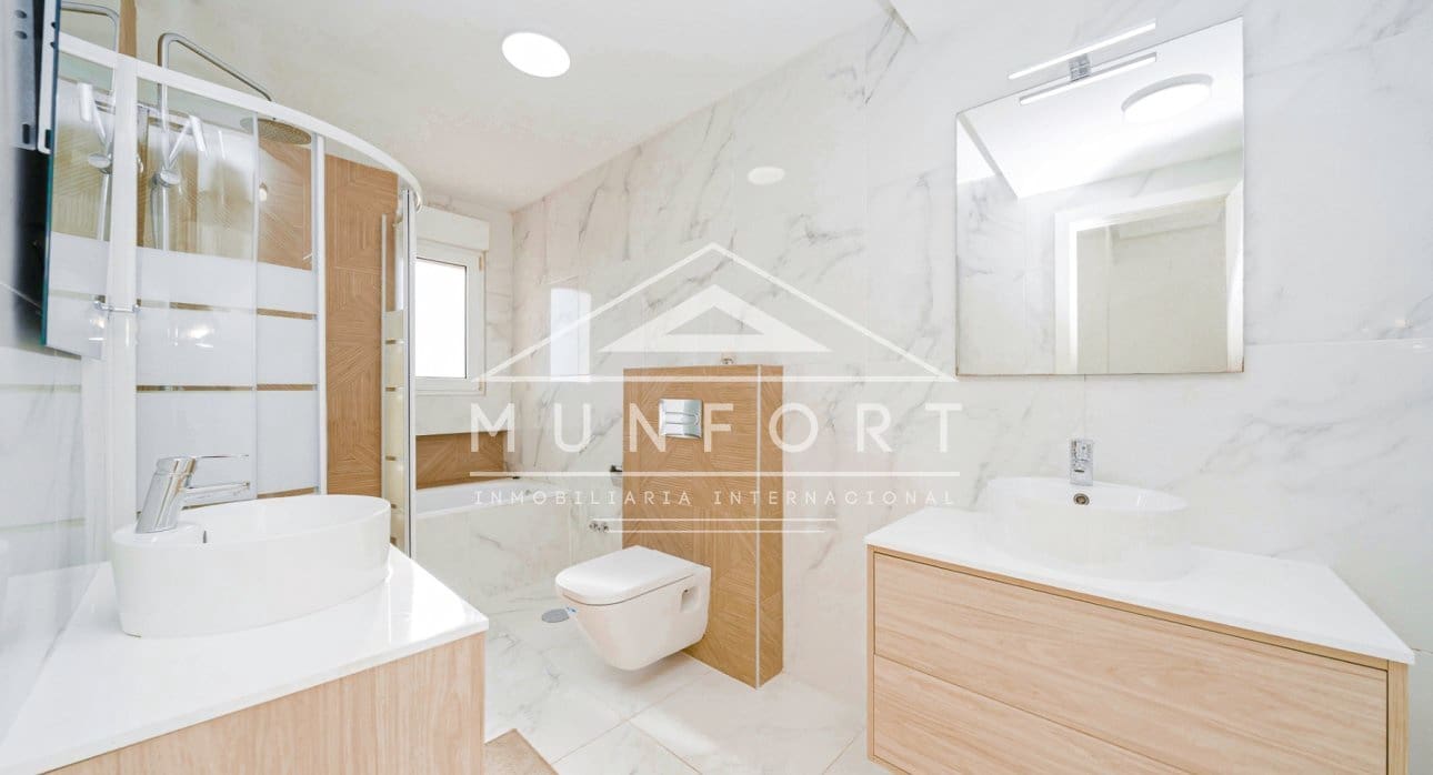 3 sovrum Villa till salu i La Manga del Mar Menor med pool - 729 000 € (Ref: 9552628)