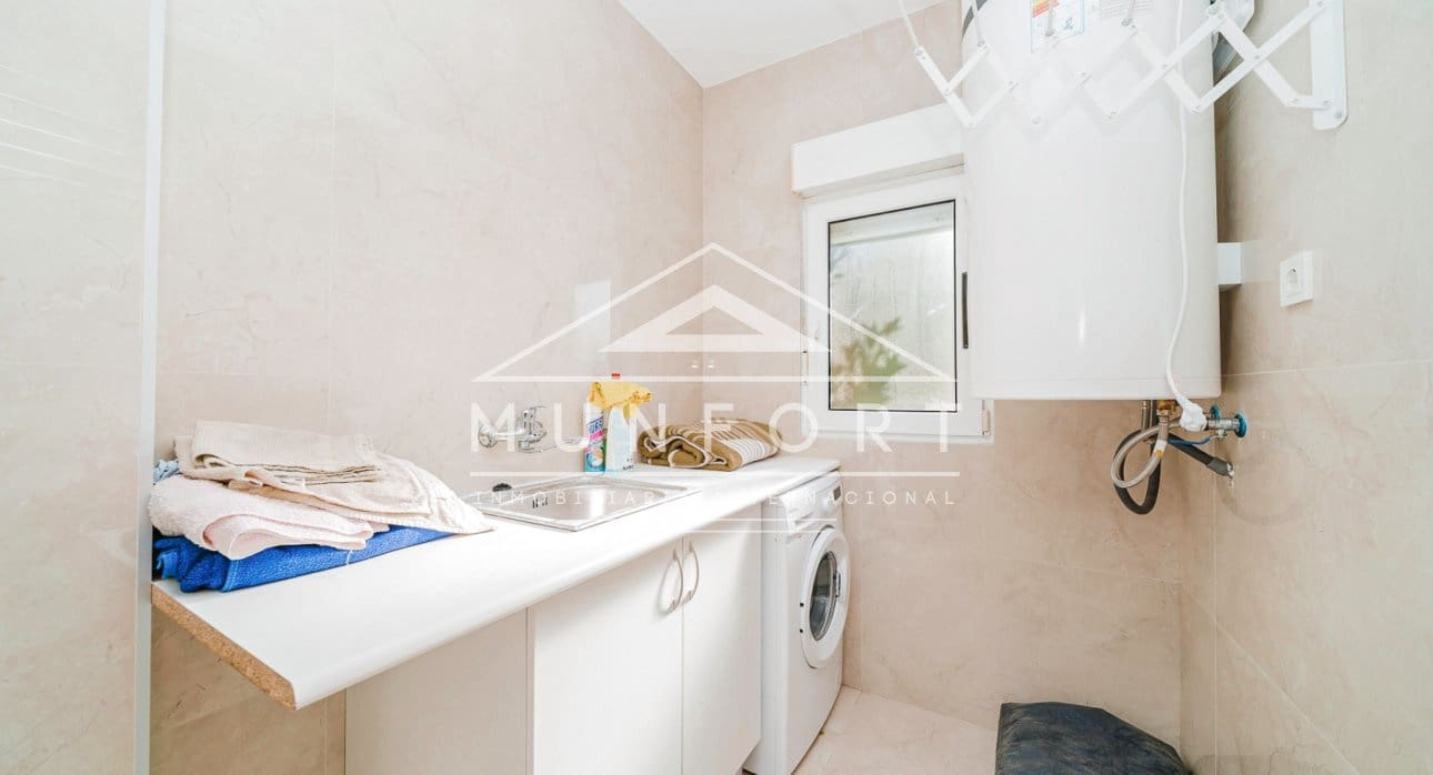 3 sovrum Villa till salu i La Manga del Mar Menor med pool - 729 000 € (Ref: 9552628)