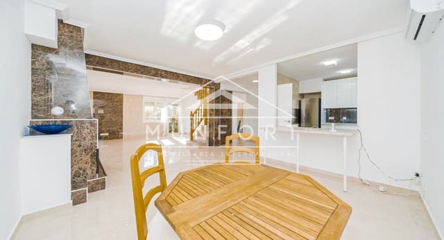 3 sovrum Villa till salu i La Manga del Mar Menor med pool - 729 000 € (Ref: 9552628)